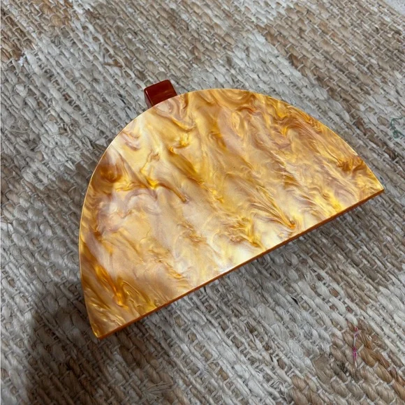 COPY - Acrylic Semi Circle Clutch - Picture 3 of 4